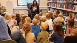 sögustund_lindasafn_höfundaheimsókn